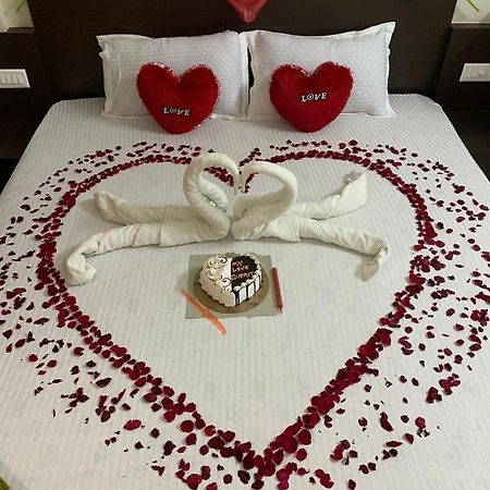 Strategic Inn Puri Ngoại thất bức ảnh