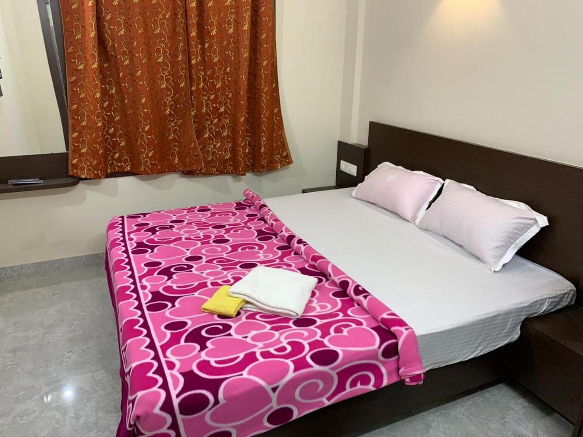 Strategic Inn Puri Ngoại thất bức ảnh