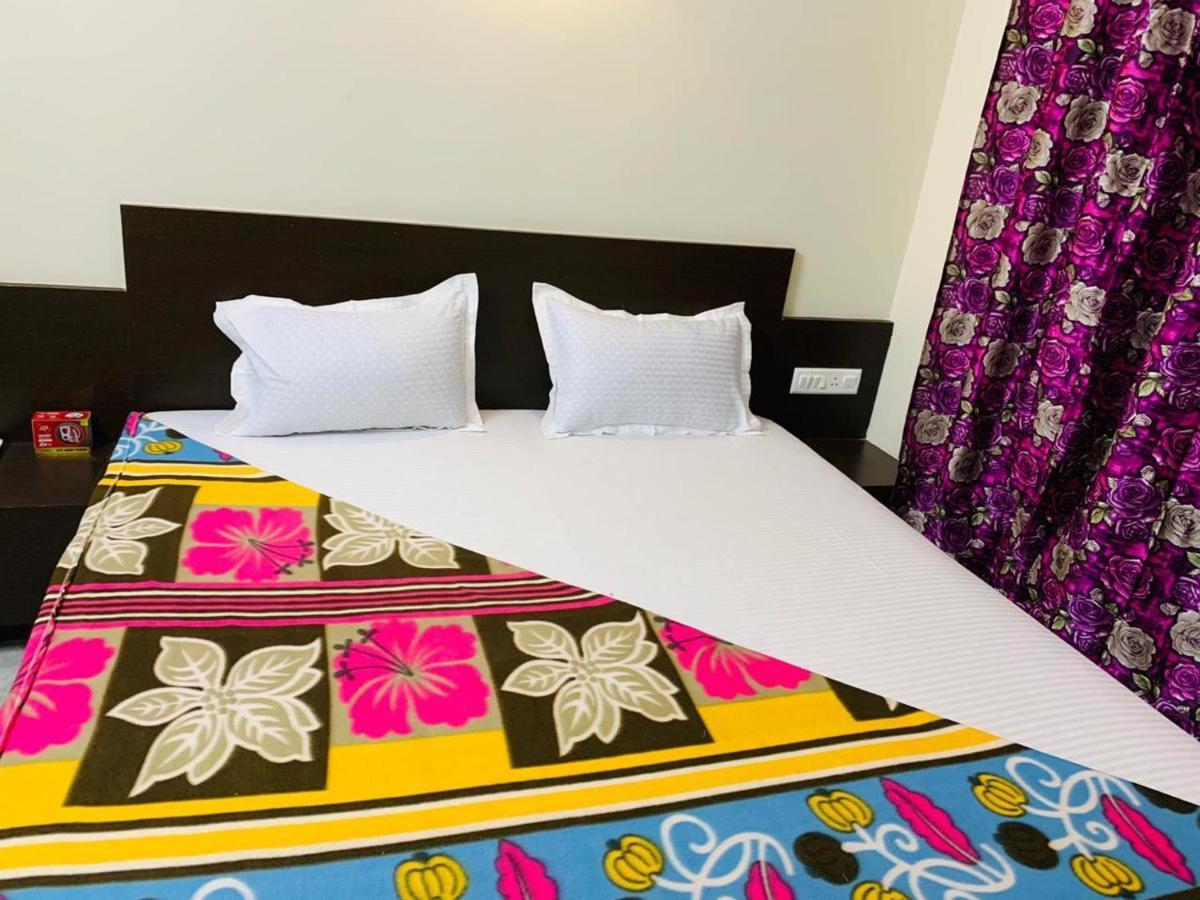 Strategic Inn Puri Ngoại thất bức ảnh