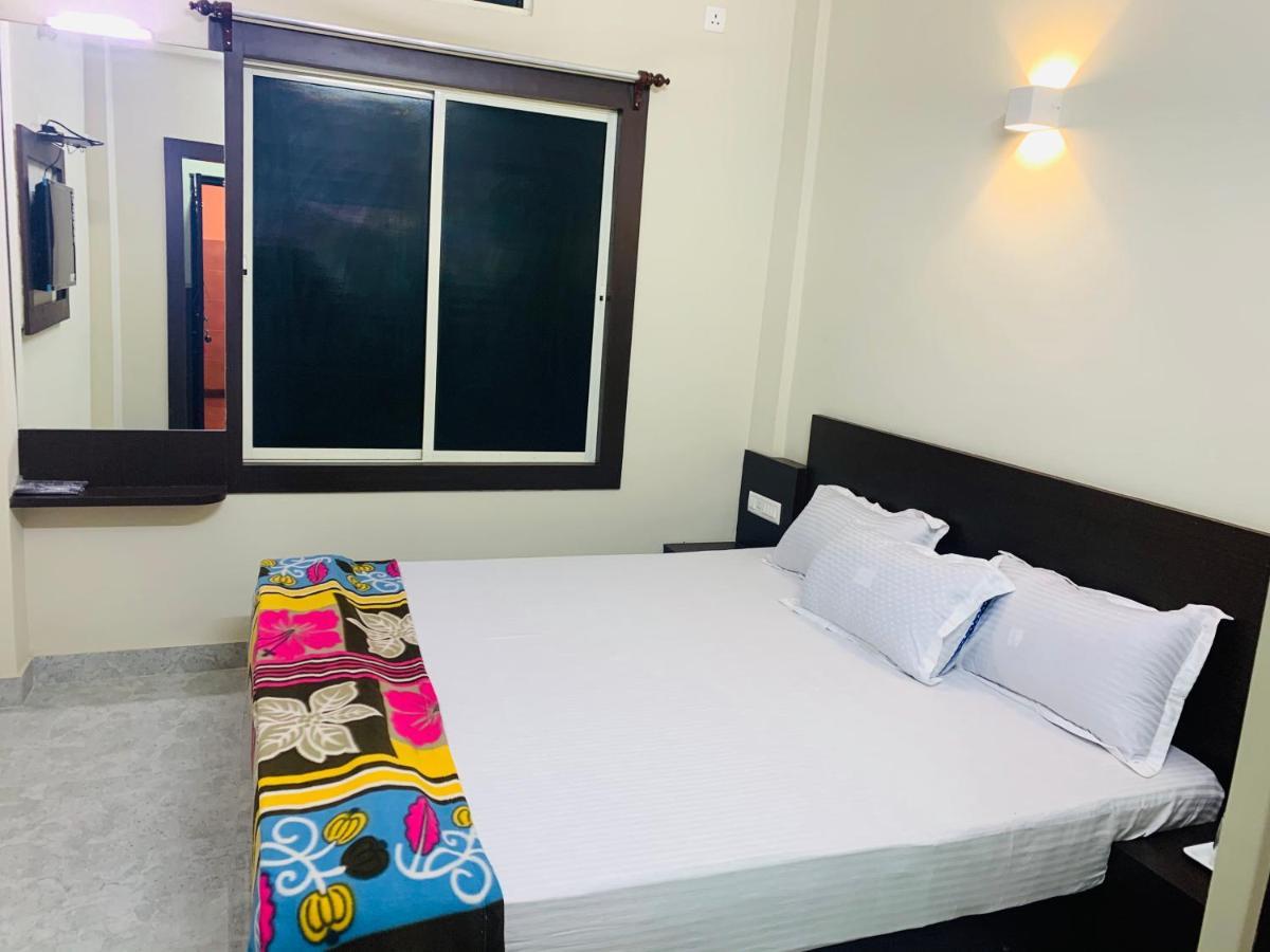 Strategic Inn Puri Ngoại thất bức ảnh